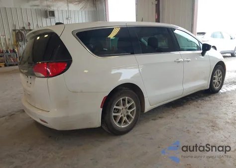 2024 Chrysler Voyager Lx z USA, uszkodzony, nr VIN 2C4RC1CG6RR106842